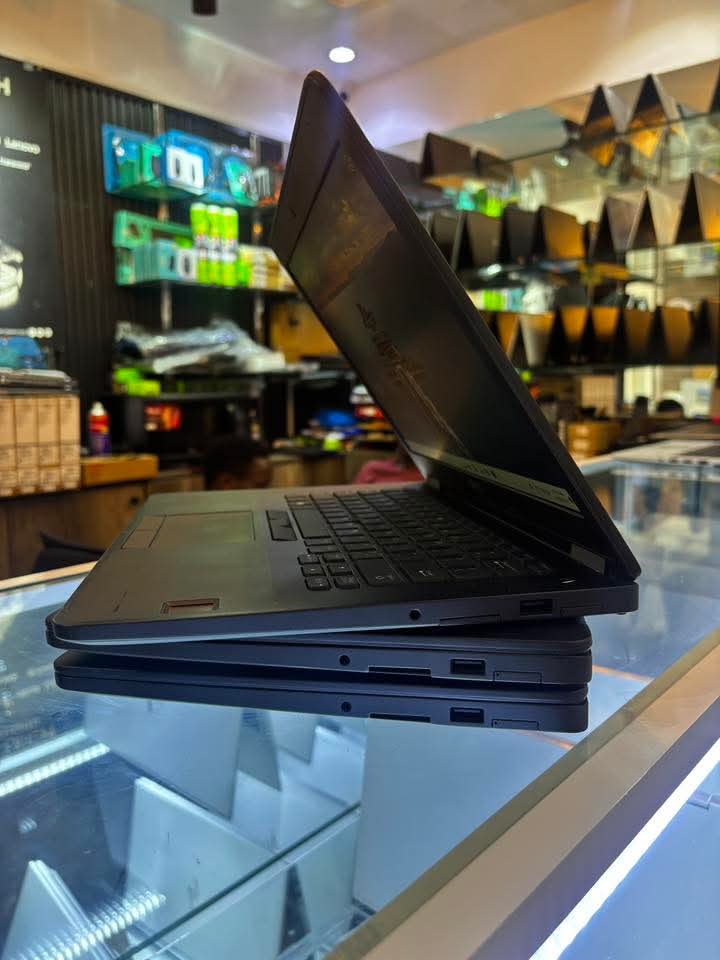 Hp 830 G8 i5